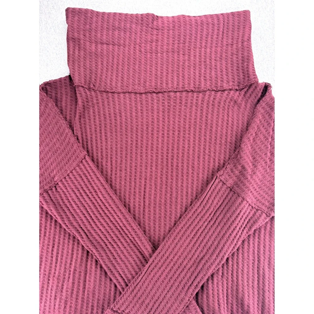 Free People Long Sleeve Womens M Thermal Waffle Knit Crop Top Cowl Neck Plum NWT
